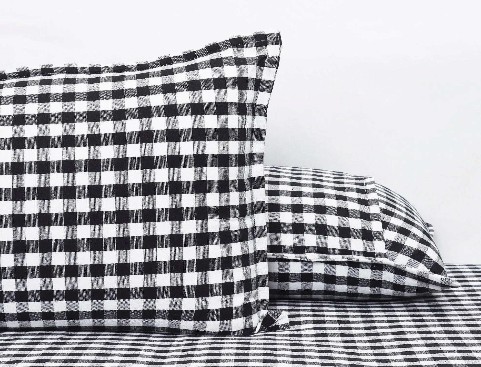 Cotton Checkered Bedsheet with Pillow Covers (Black) - available sizes, Single, Double/Queen, King and Super King