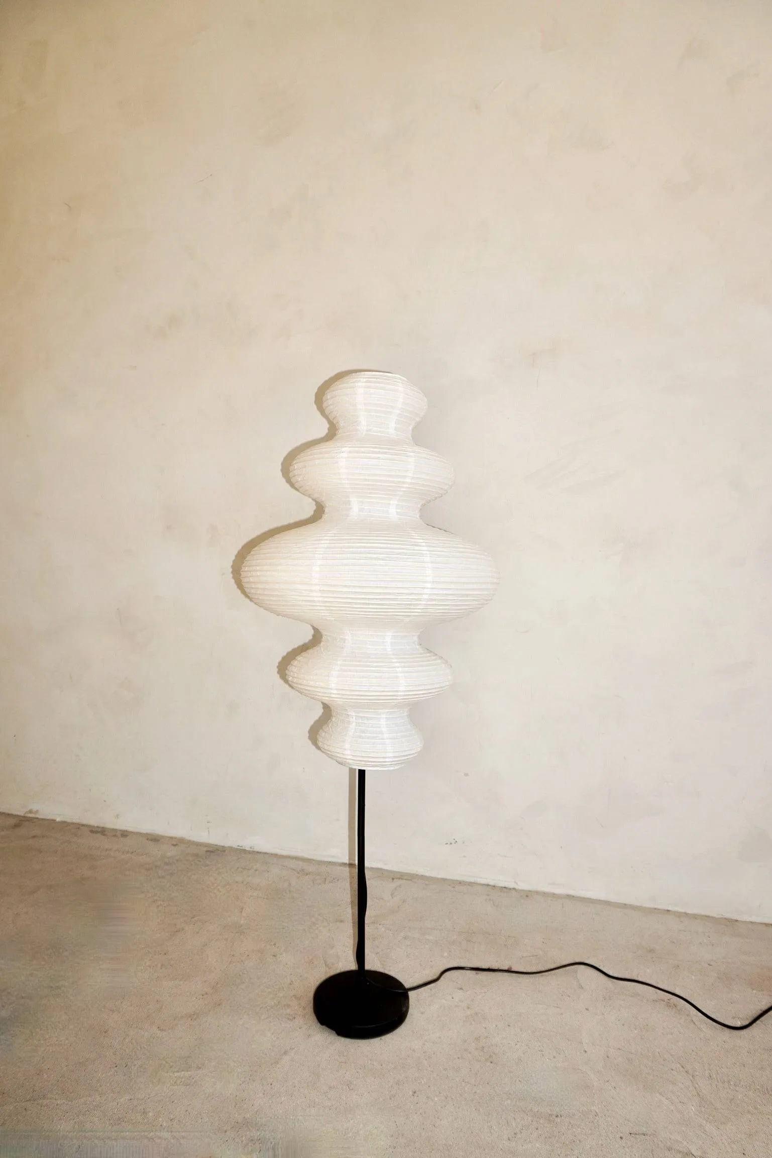 Juni Floor Lamp