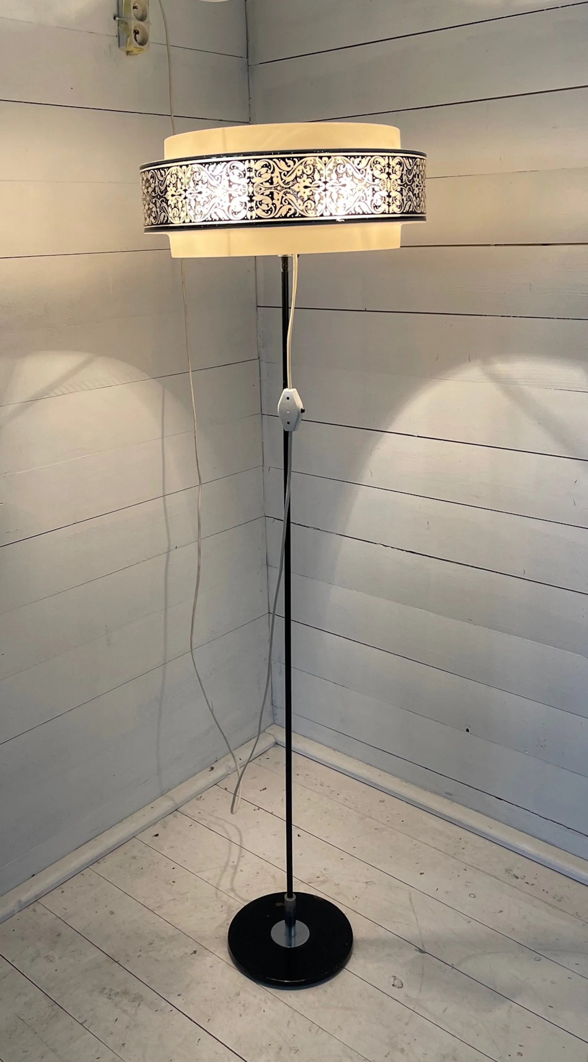 Mid Century   Floor  Lamp  #3826