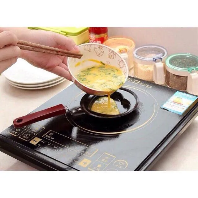 Non-Stick Flower-Shaped Mini Frying Pan