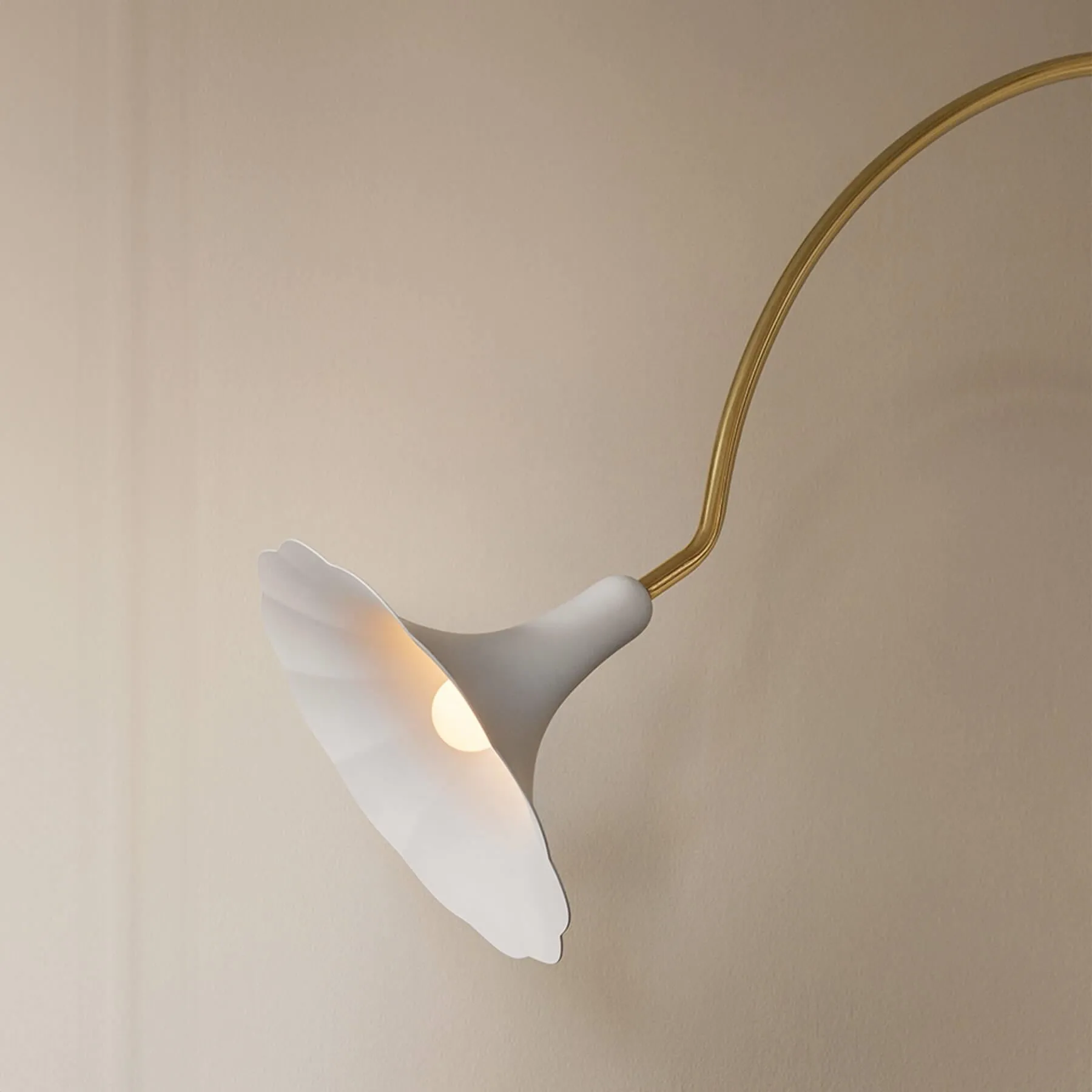 Nuura Petalii Floor Light