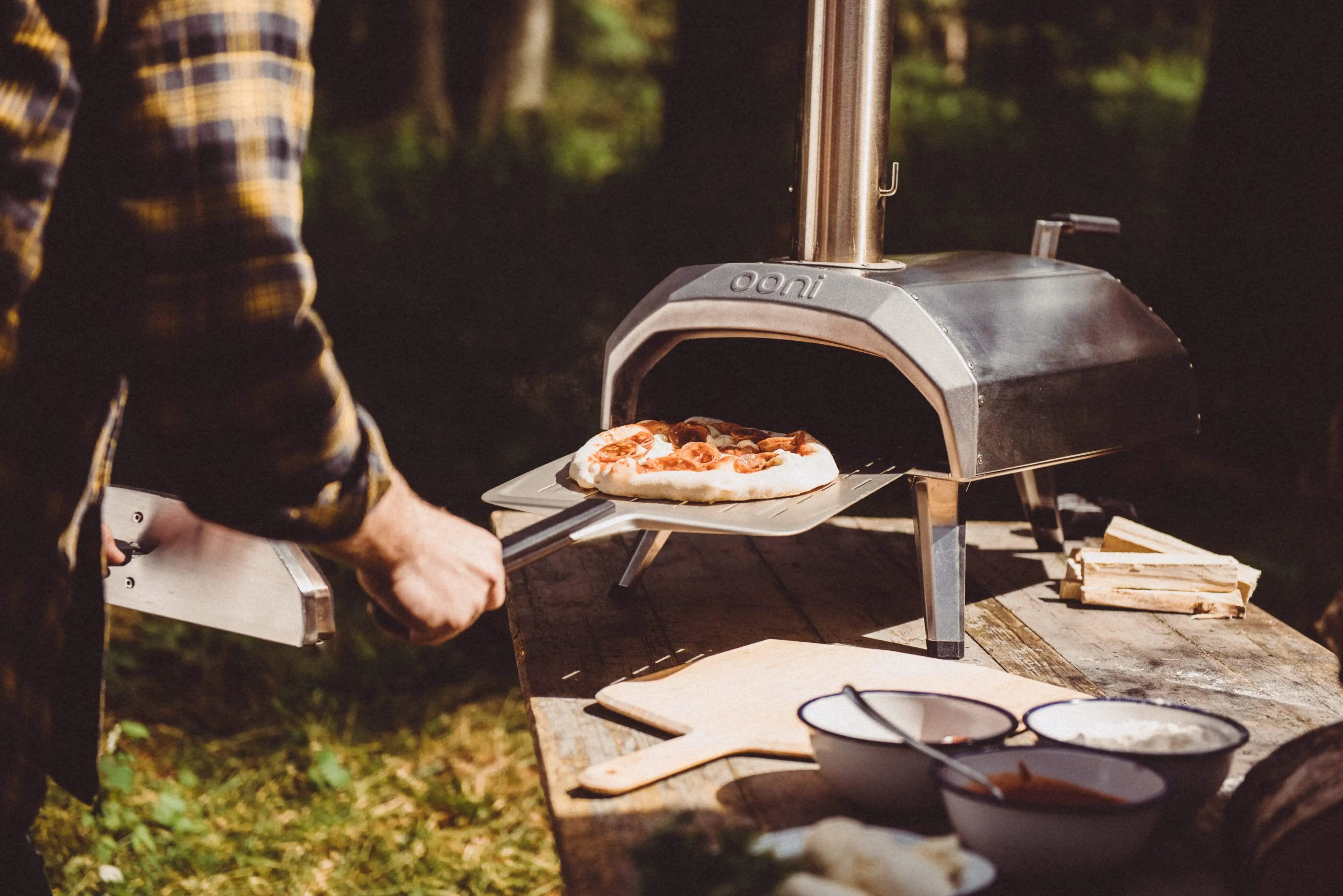 Ooni Karu 12" Multi-Fuel Portable Pizza Oven Wood, Charcoal & Gas UU-P0A100