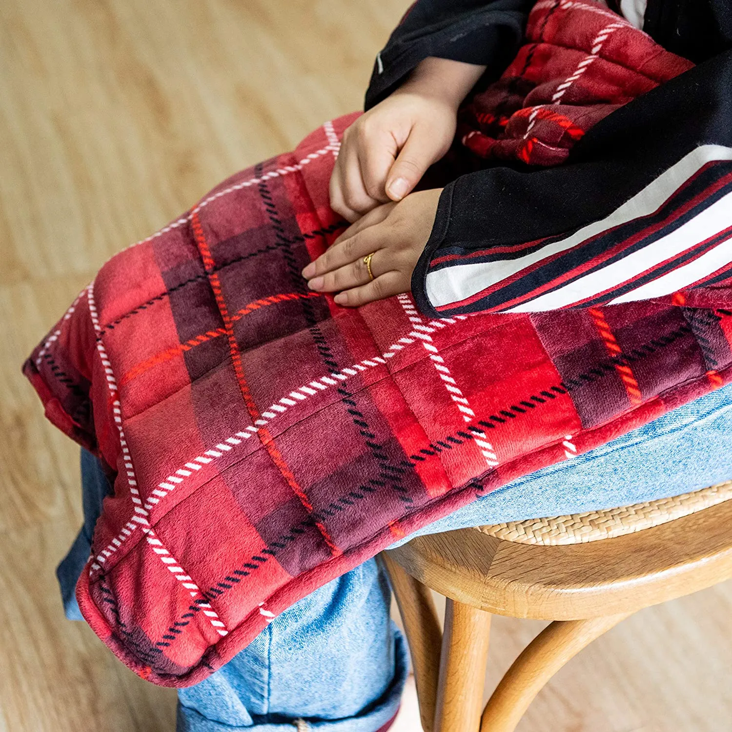 Simple Being Weighted Lap Pad (Red)