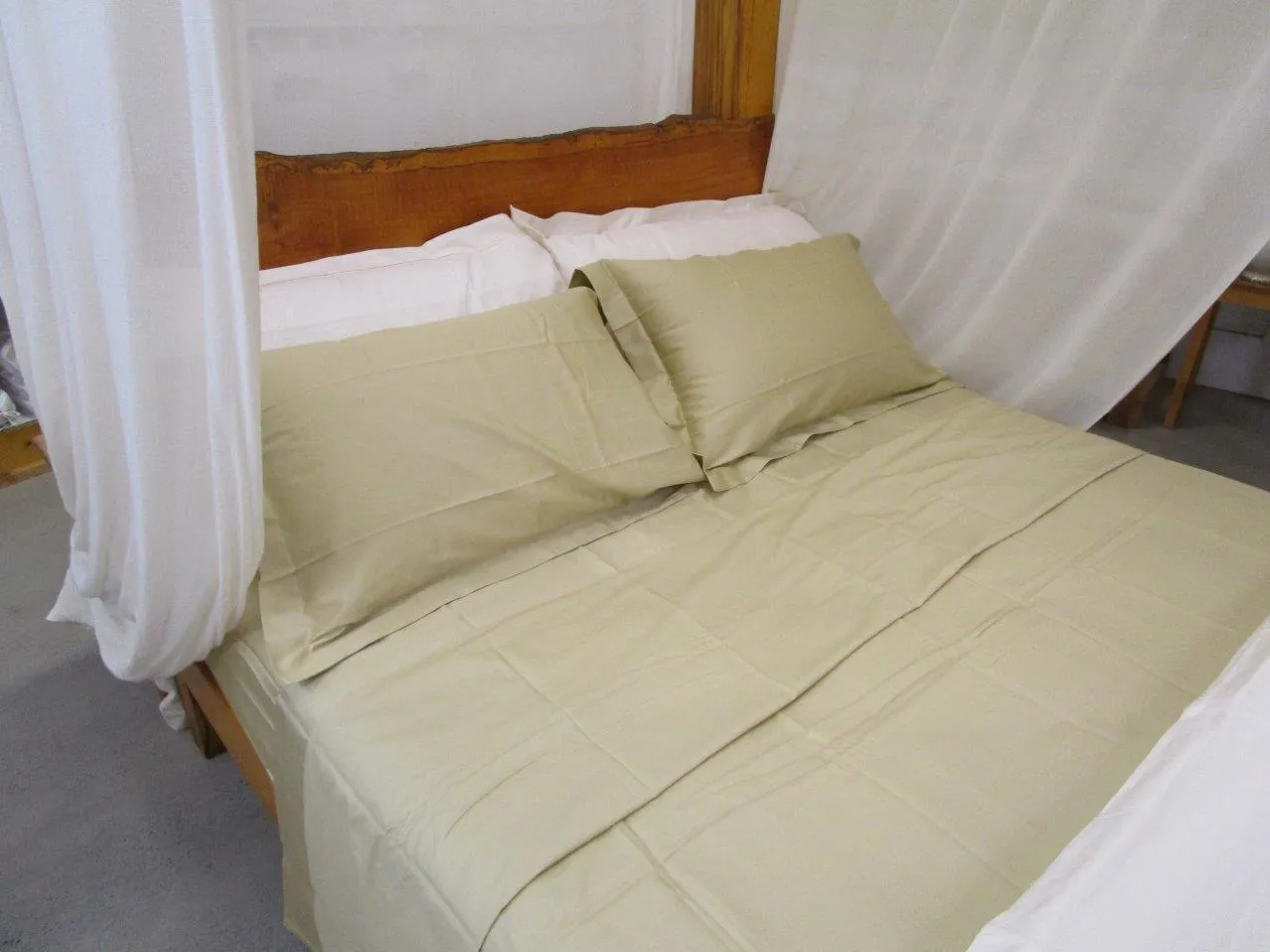 Simple Luxury Sheet Set in Golden Sand