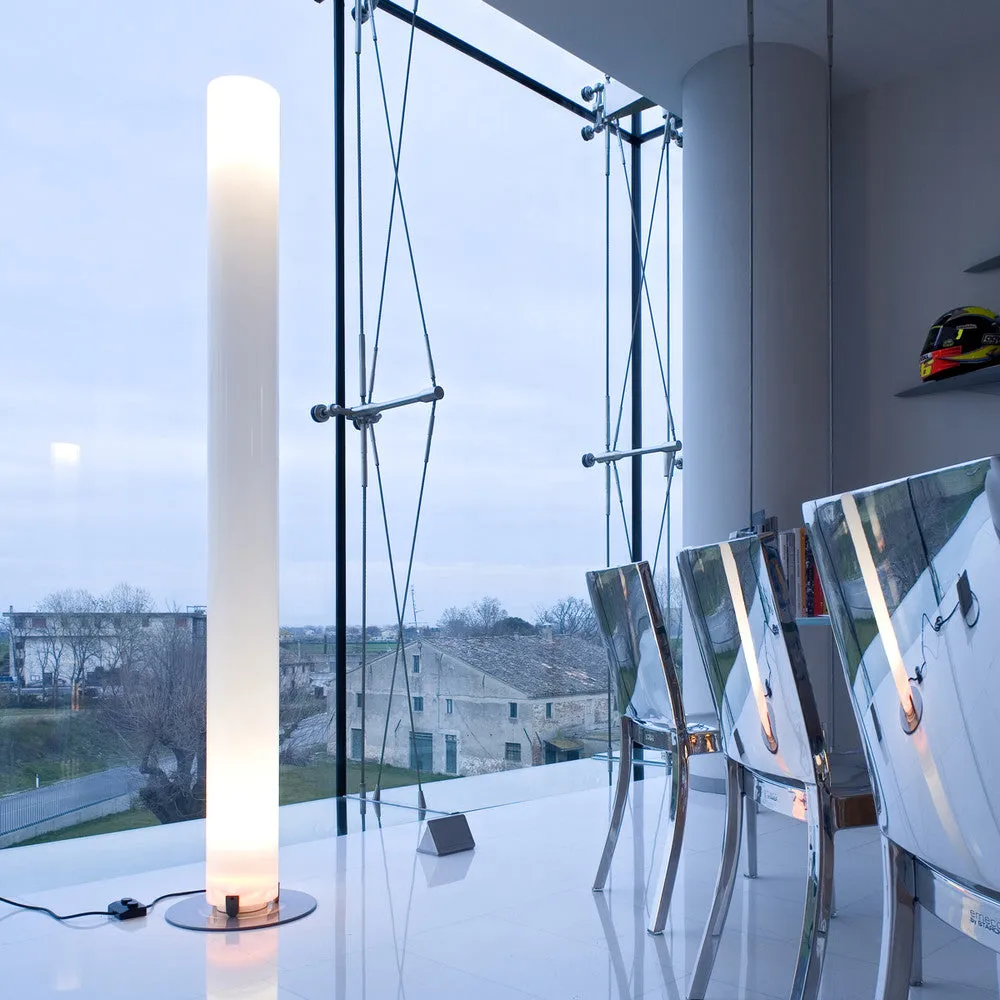 Stylos Floor Lamp | flos