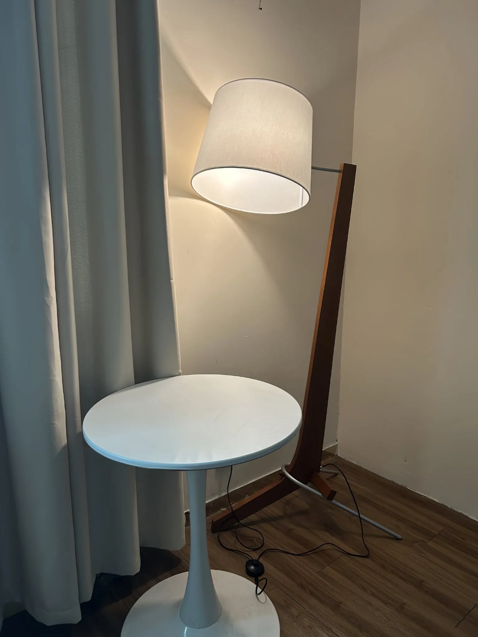 Tusk Arc Floor Lamp