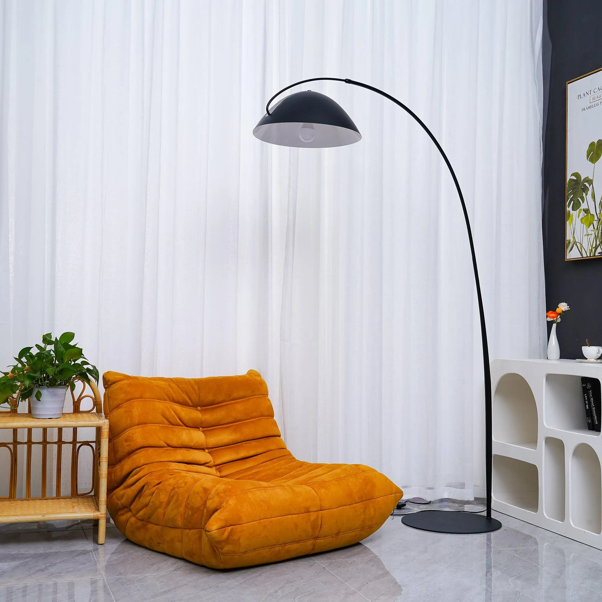 Verse Arc Floor Lamp