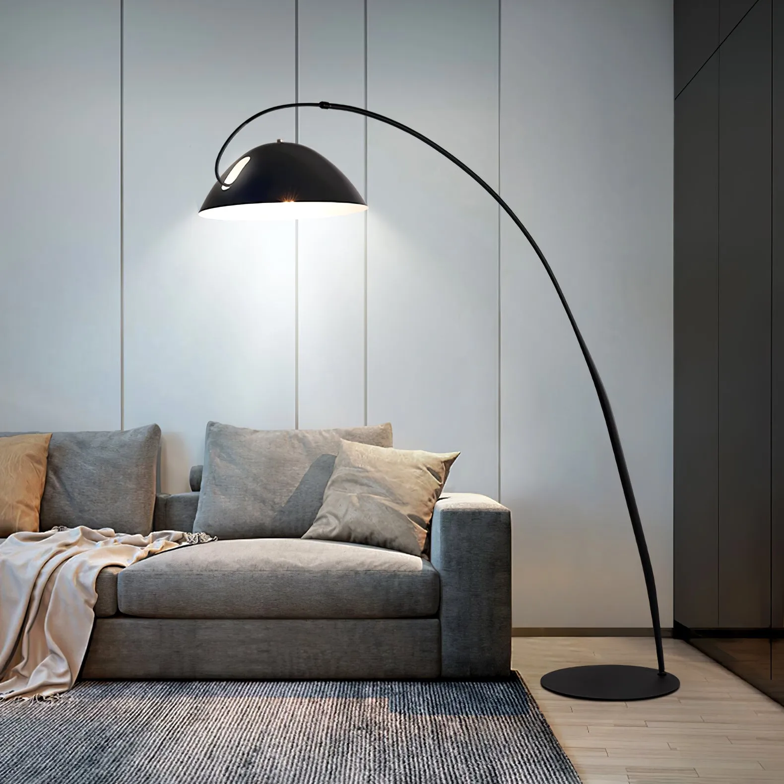 Verse Arc Floor Lamp