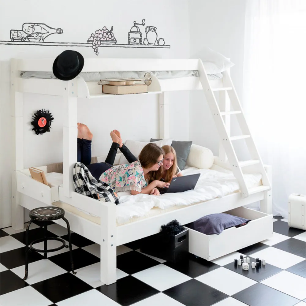 White Triple Bunk Bed in a 4ft Double Bed